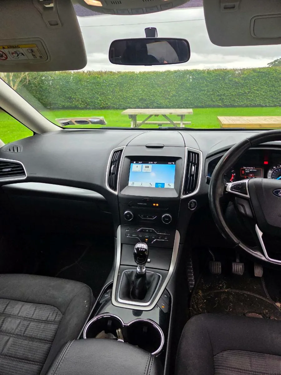 Ford Galaxy - Image 1