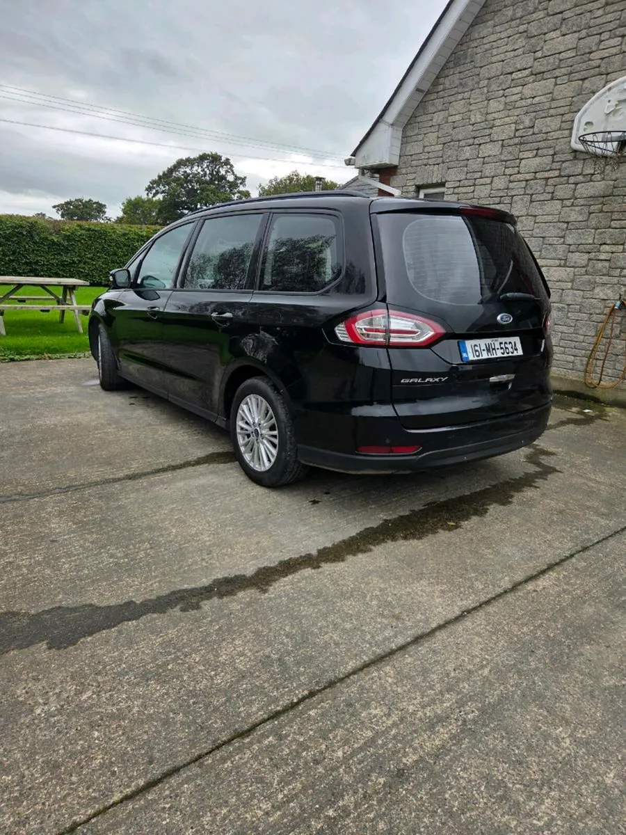 Ford Galaxy - Image 4