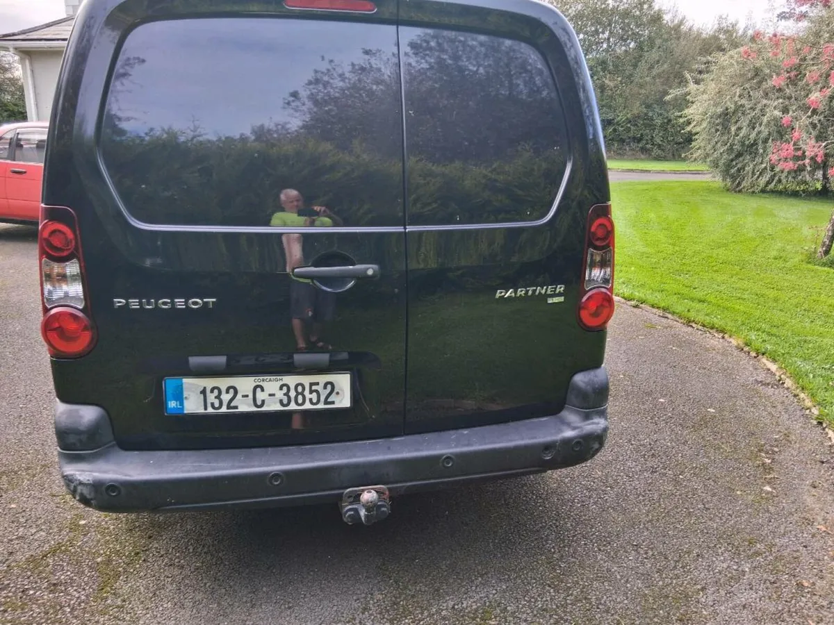 2013 132 Peugeot partner van tax doe dsd 148k - Image 2