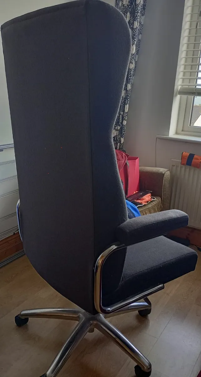 Office Chair - Image 1