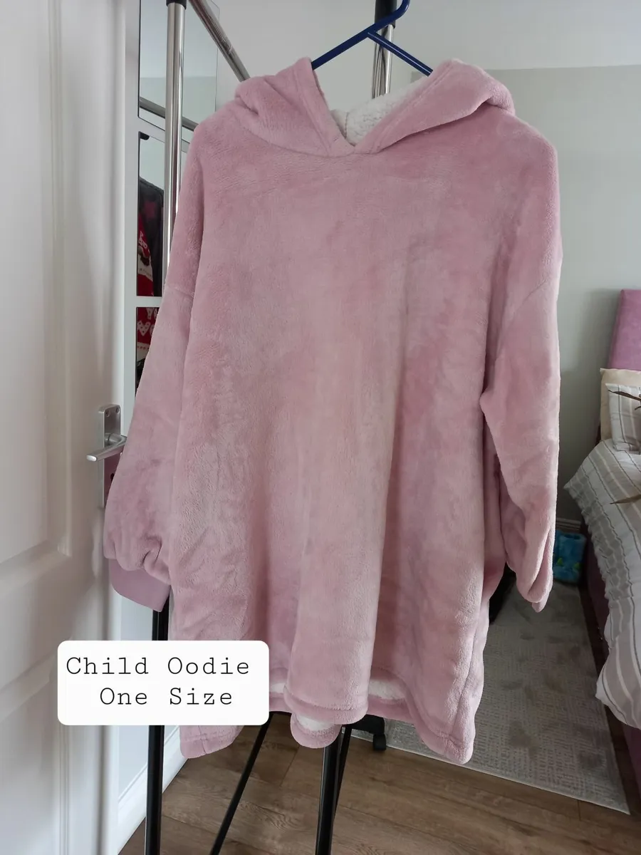 Lounge wear - Image 2