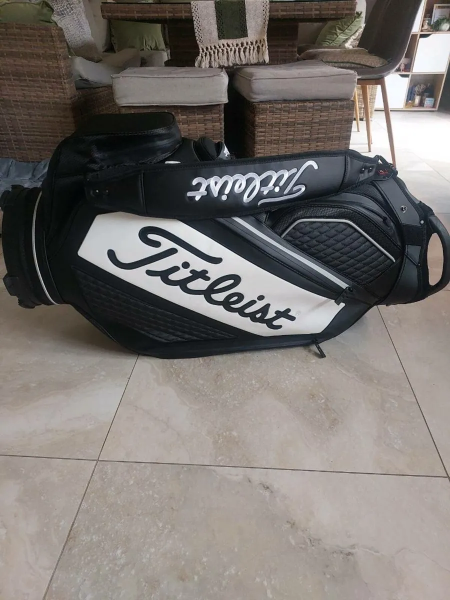 NEW Titleist Premium tour cartbag - Image 3