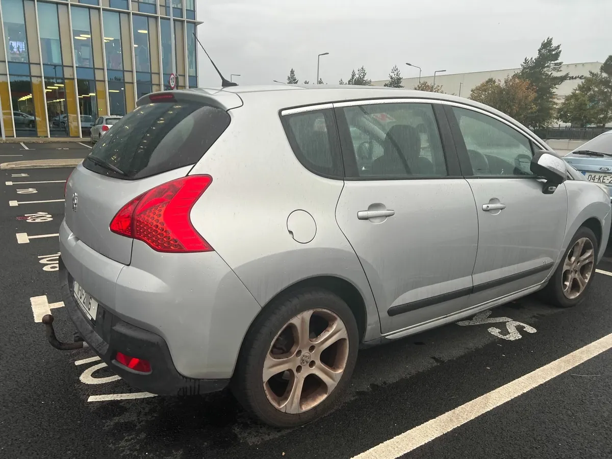 Peugeot 3008 2011 - Image 2