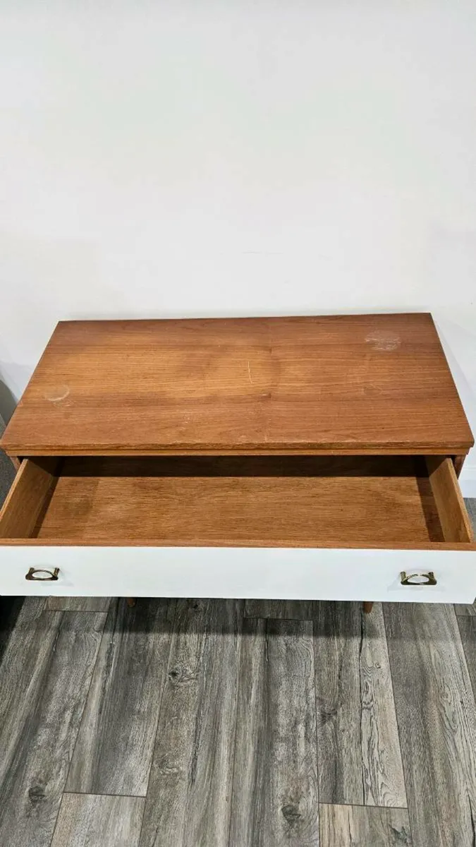 Sideboard - Image 4