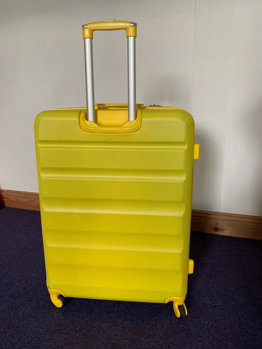Large Aerolite suitcase - Image 1