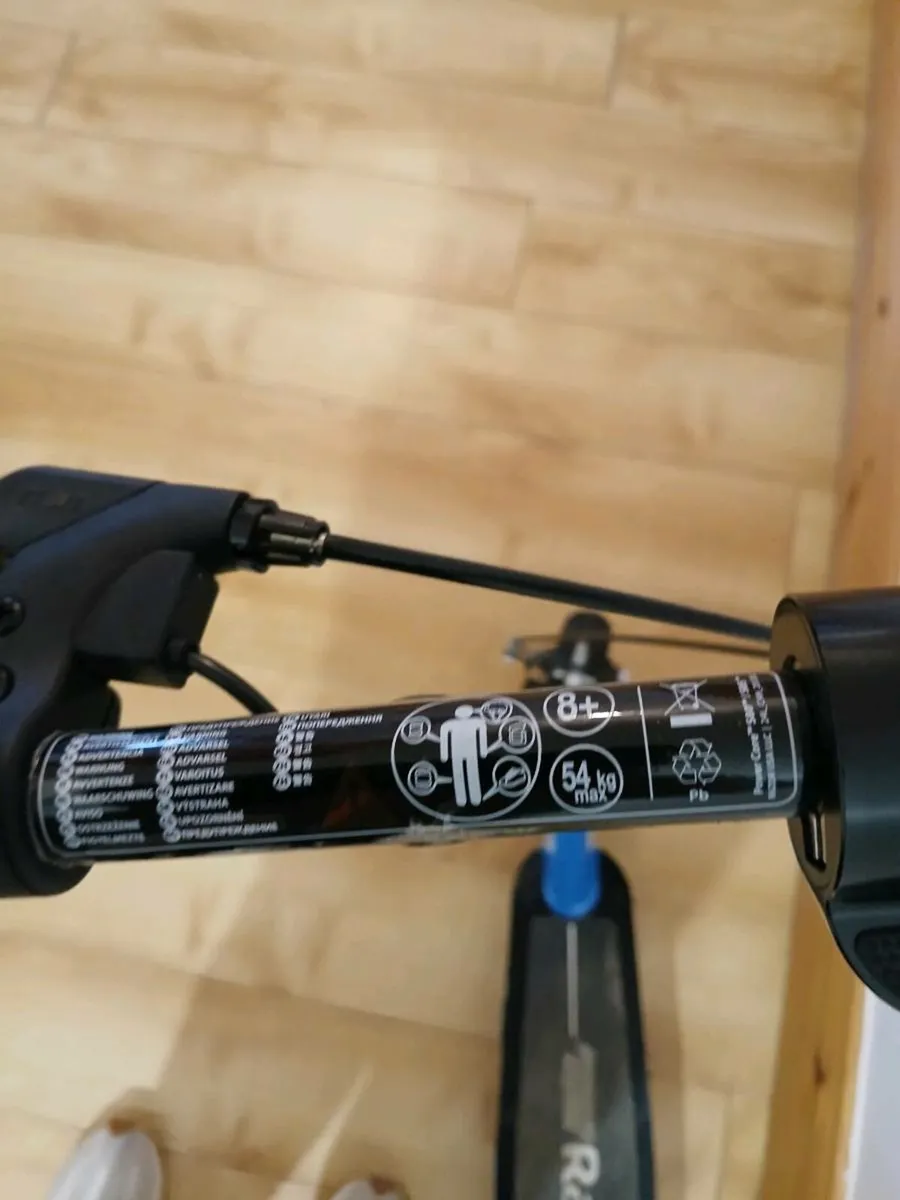 Electric scooter - Image 4