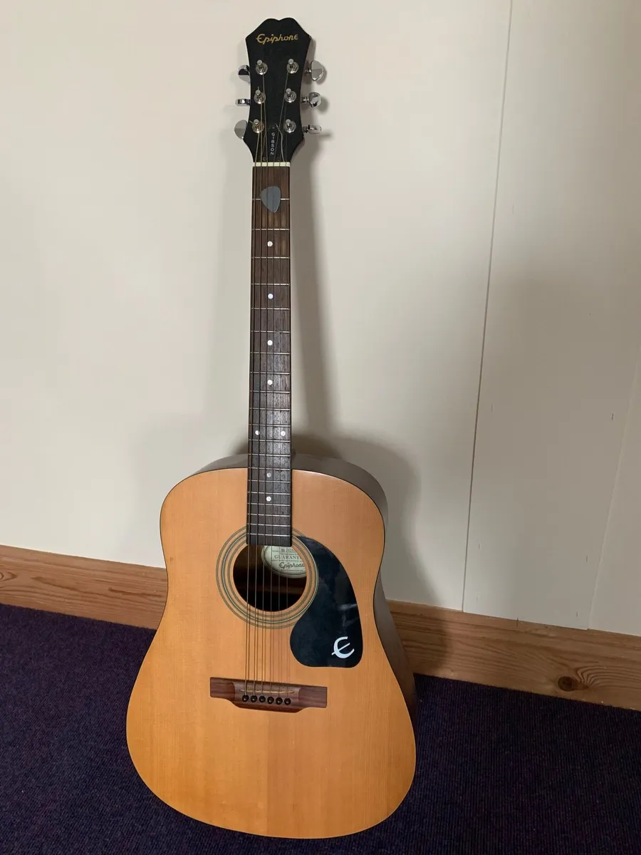 Gibson Guitar - Image 1
