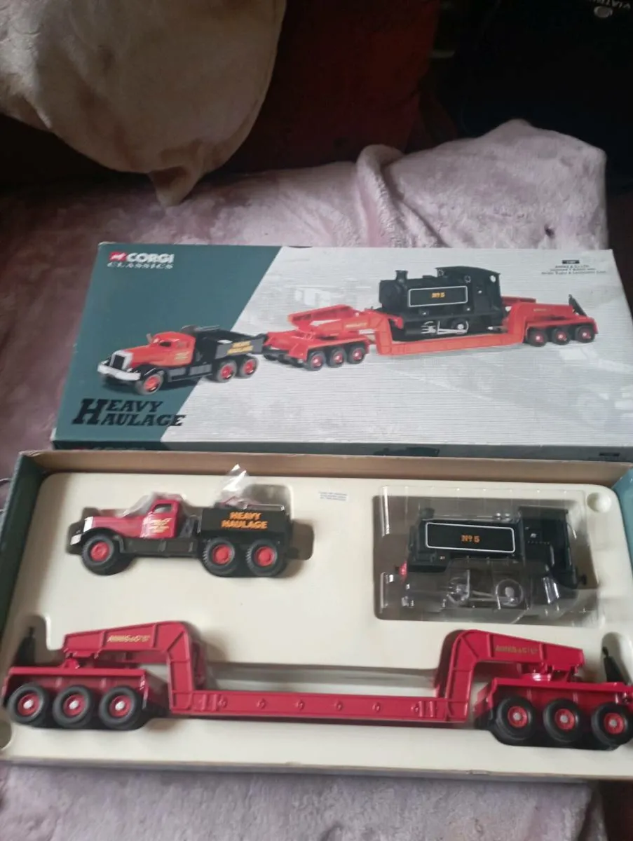 CLASSIC CORGI HEAVY HAULAGE DIE-CAST MODLE TRUCK - Image 1