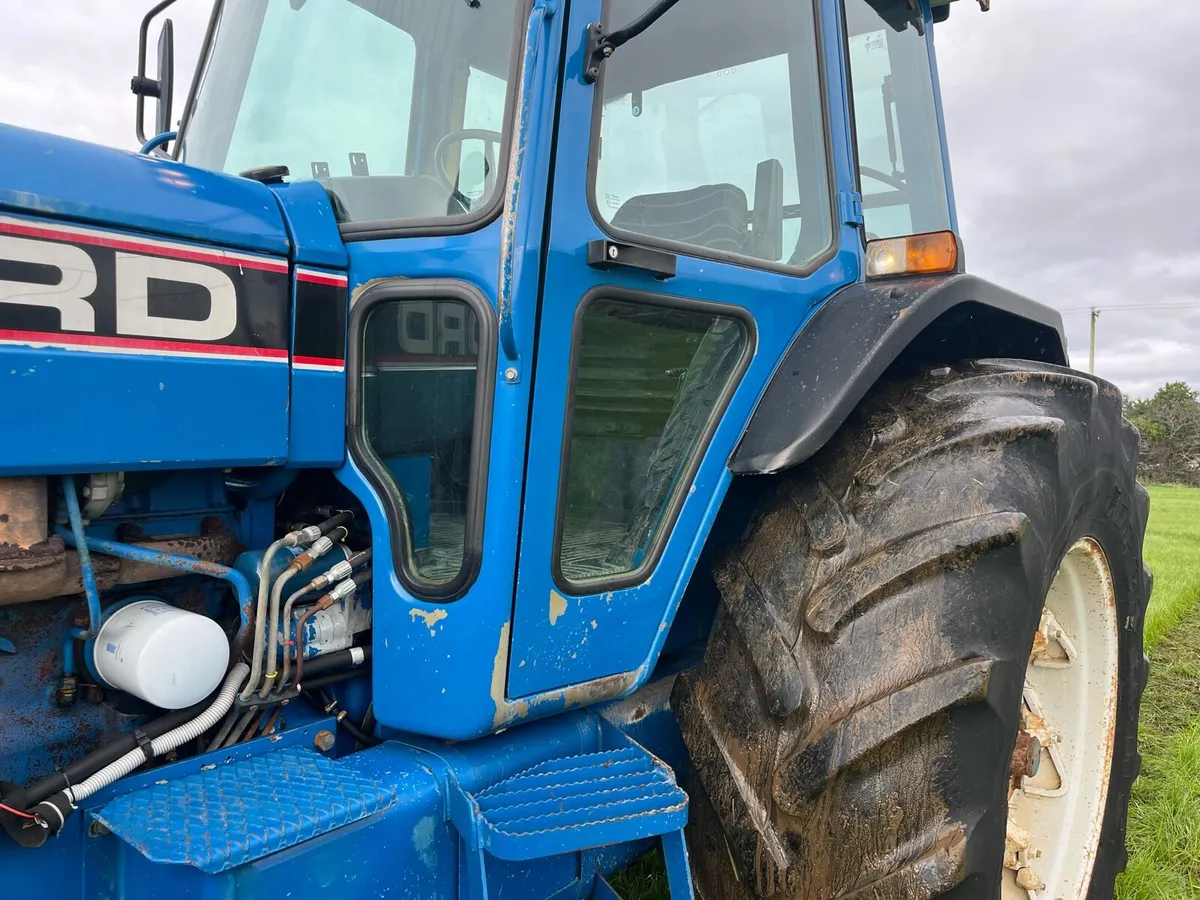 Ford 8630 - Image 2