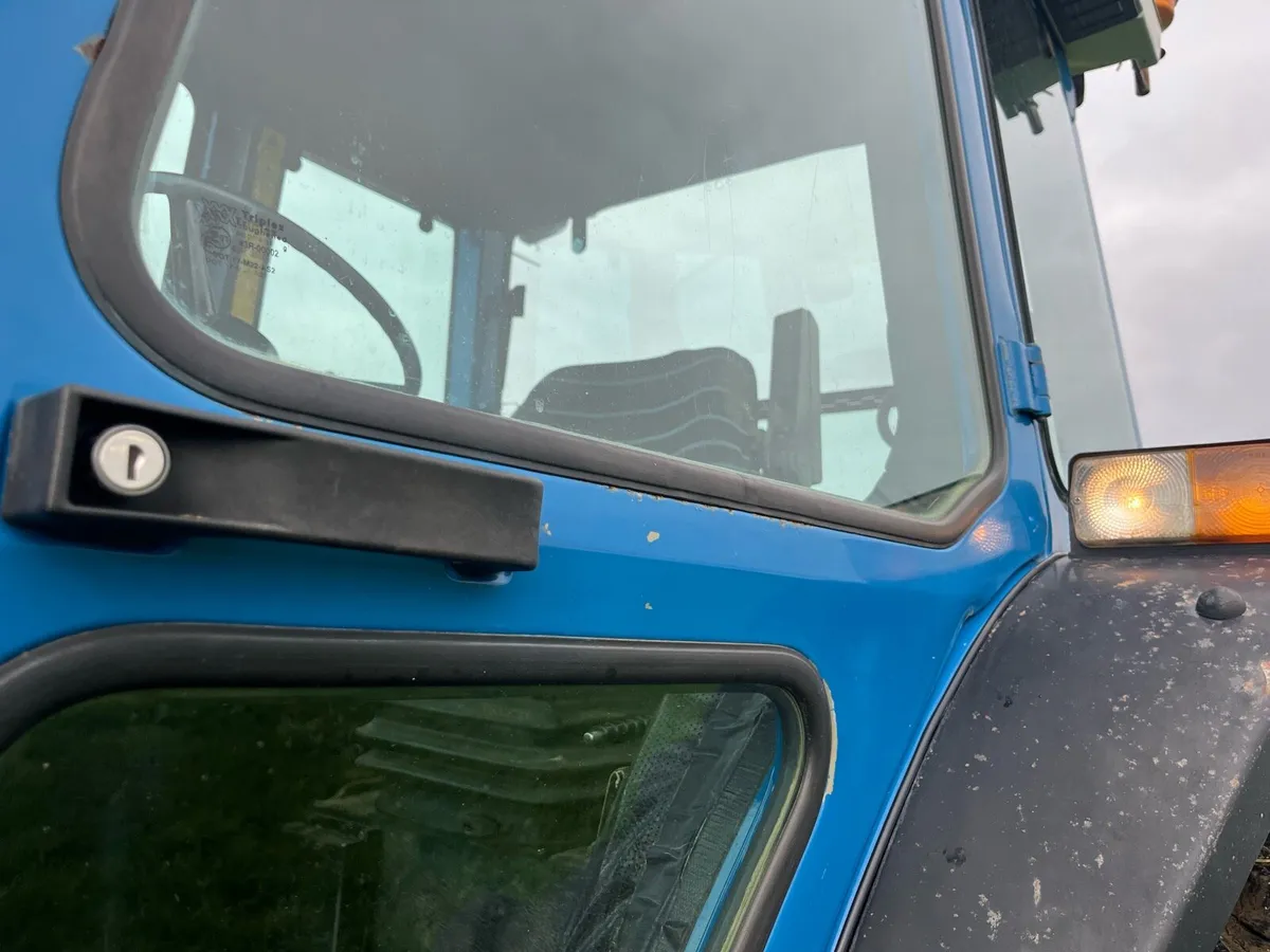Ford 8630 - Image 3