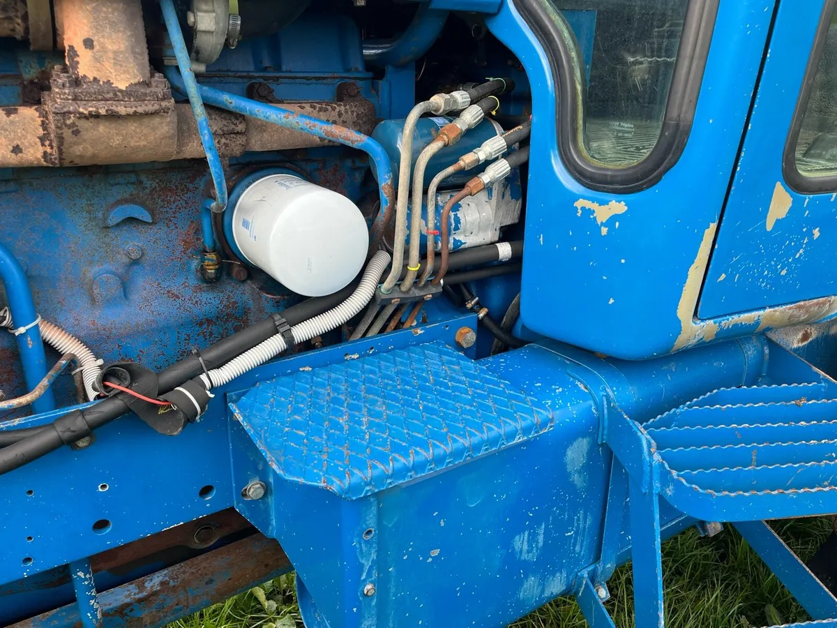 Ford 8630 - Image 4