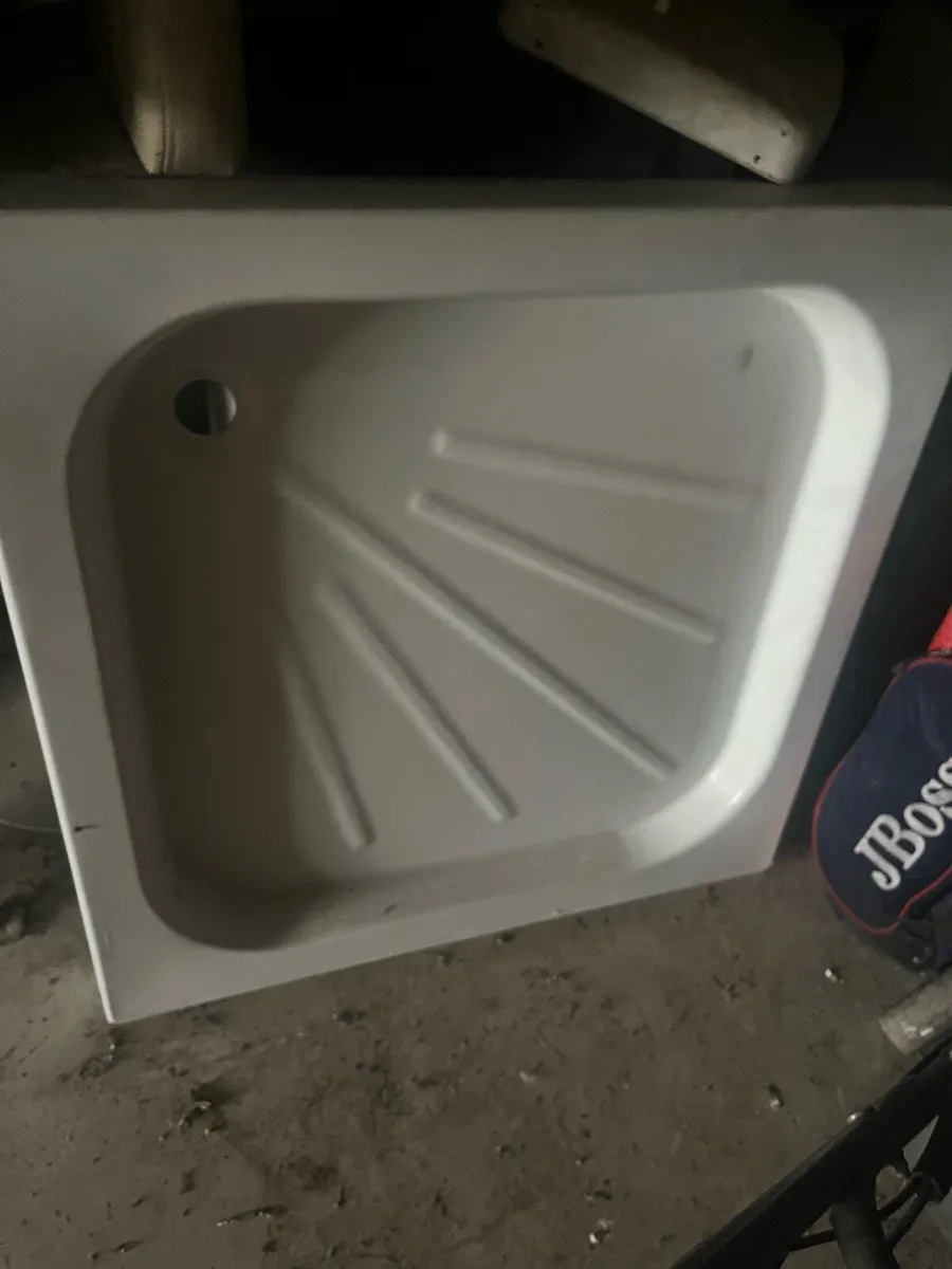 Shower tray