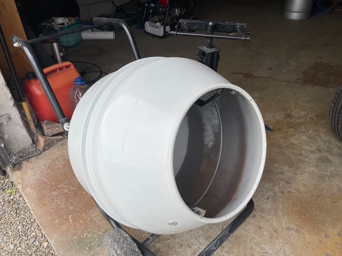 Mc Allister cement mixer - Image 1