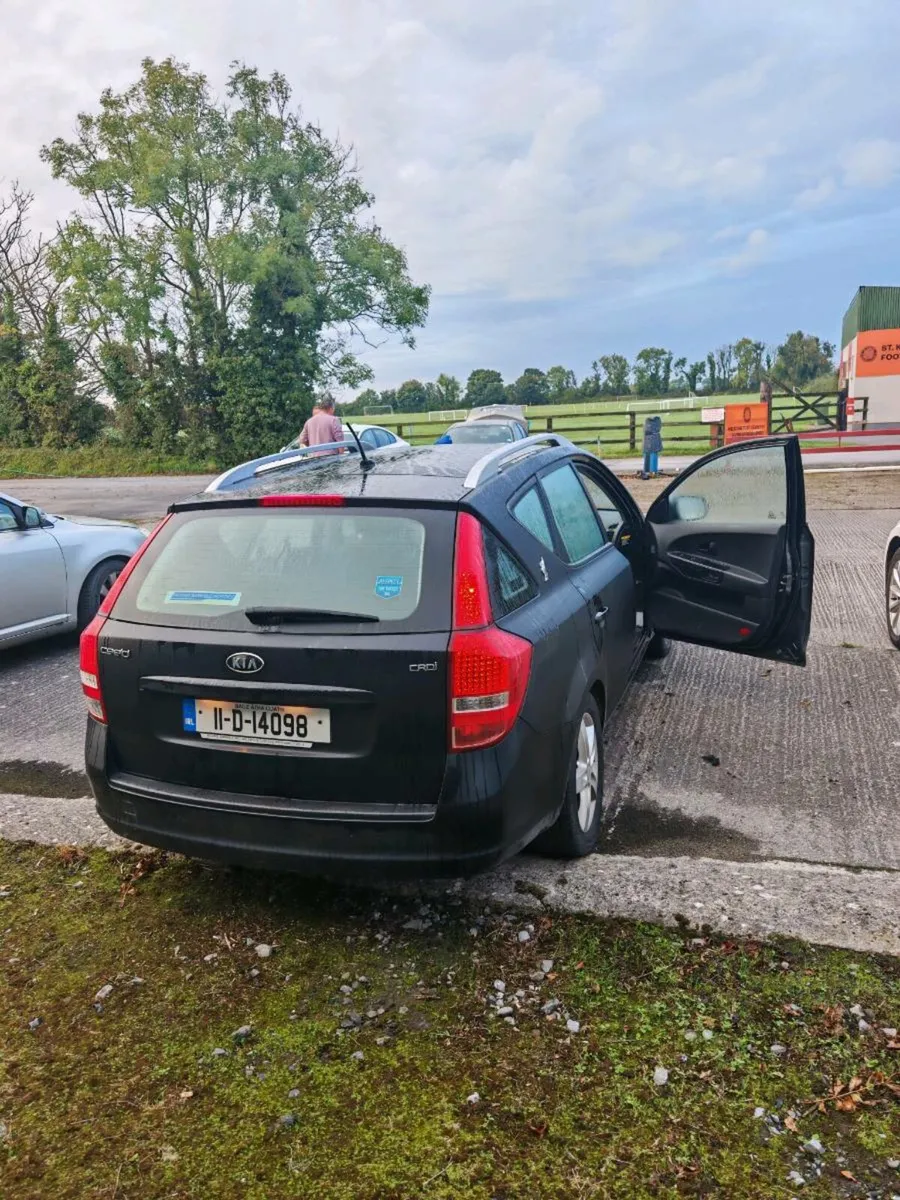 Kia Ceed estate - Image 2