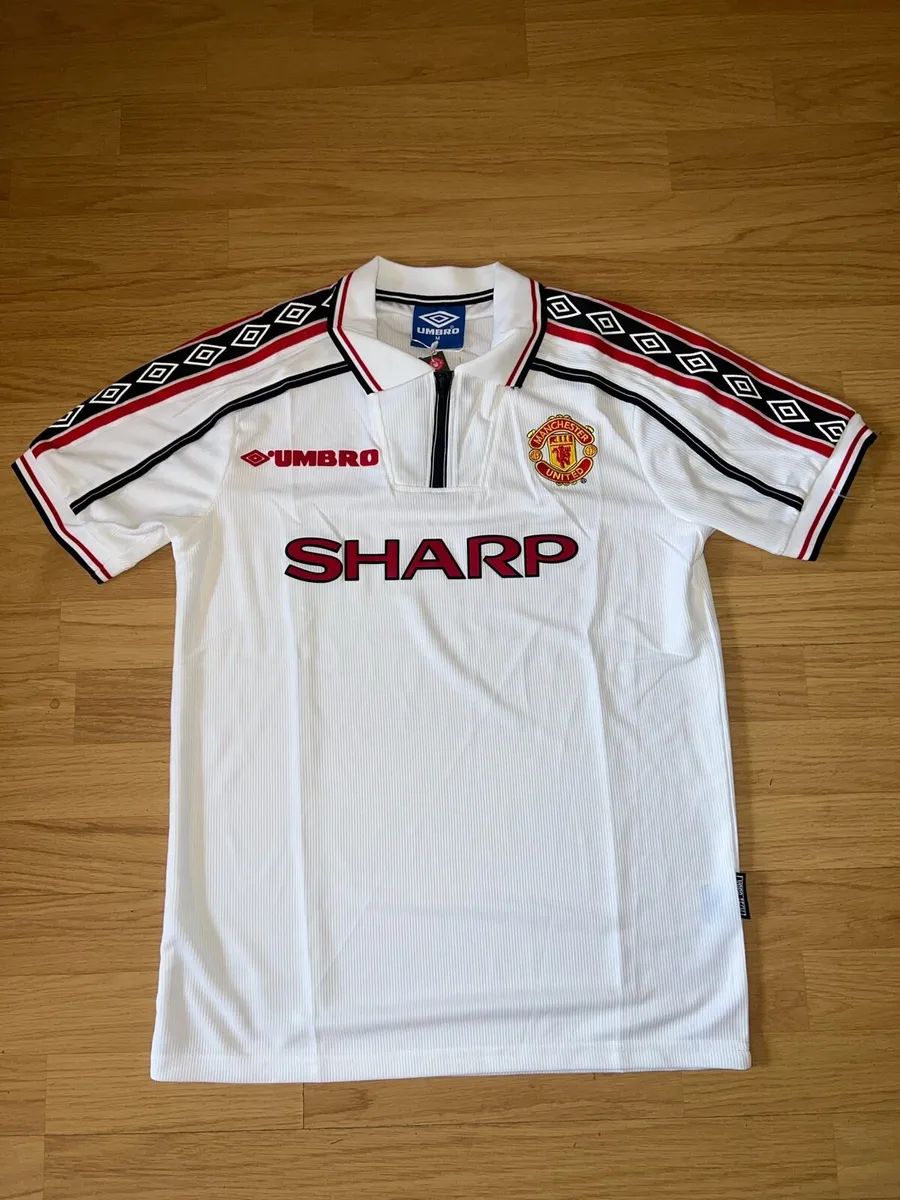 Man United Retro - Image 2