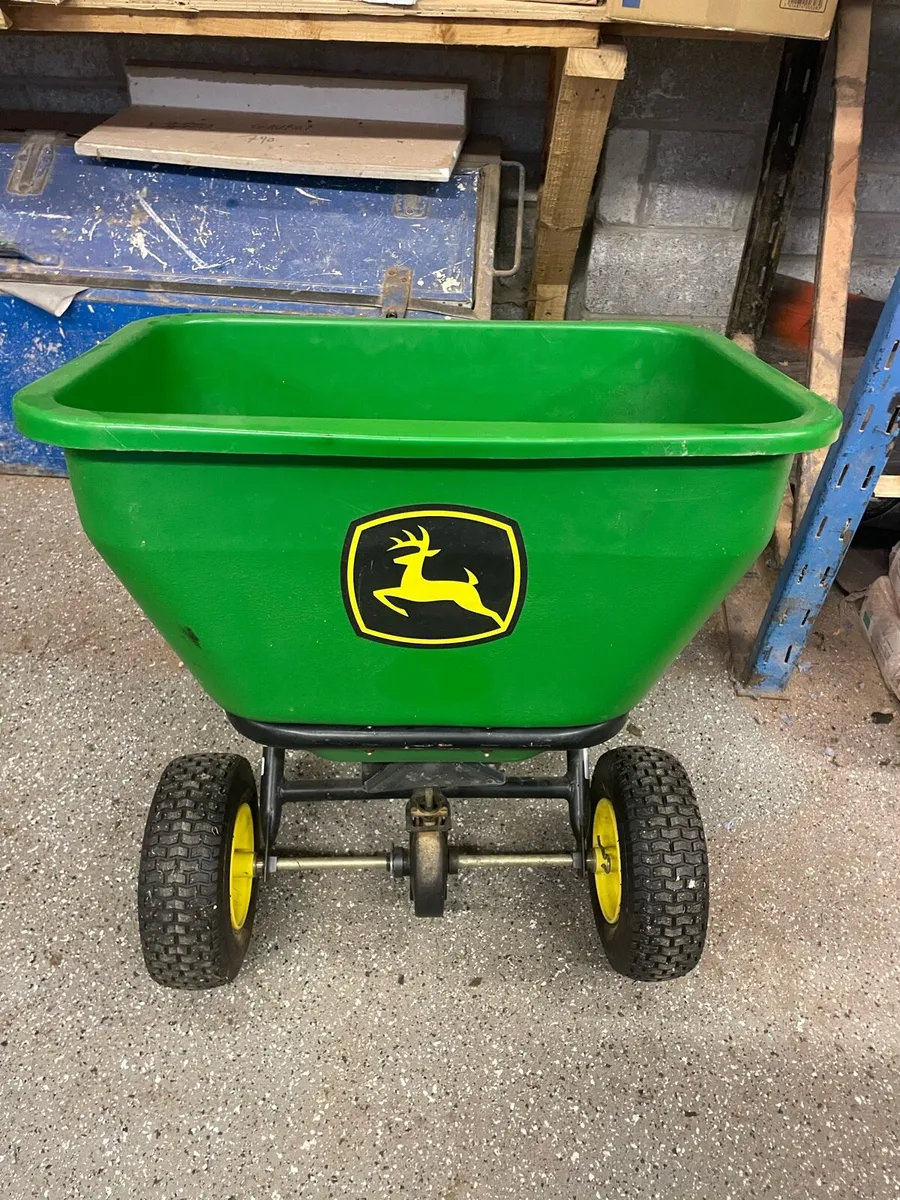 Fertiliser Spreader - Image 1