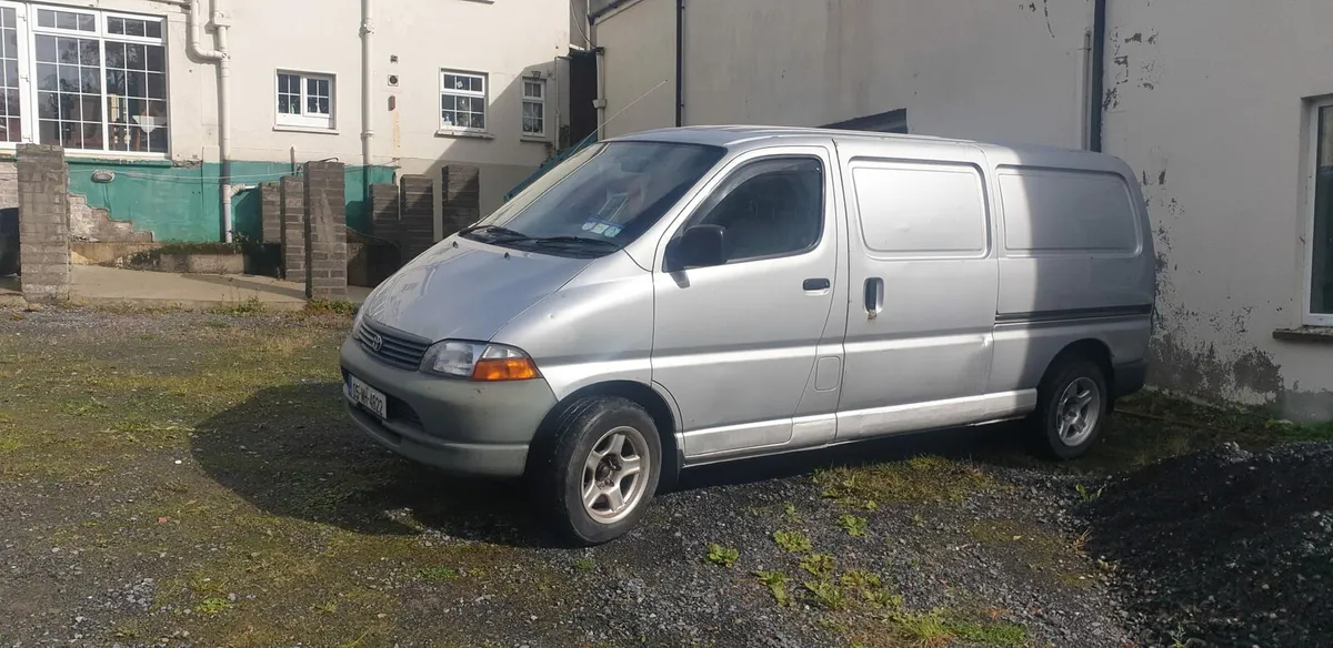 Toyota Hiace - Image 1