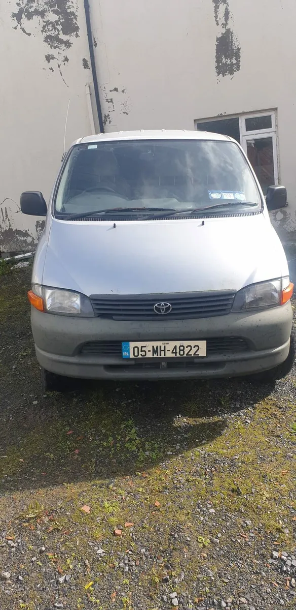 Toyota Hiace - Image 2