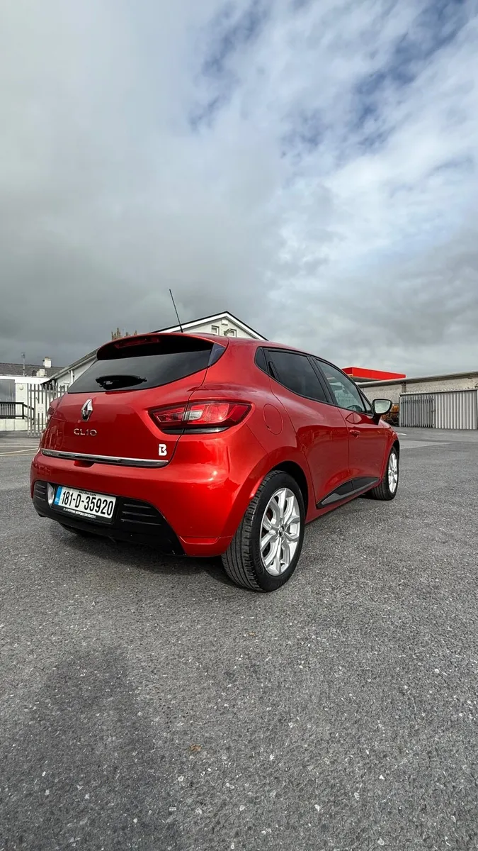 Renault Clio 2018 - Image 2