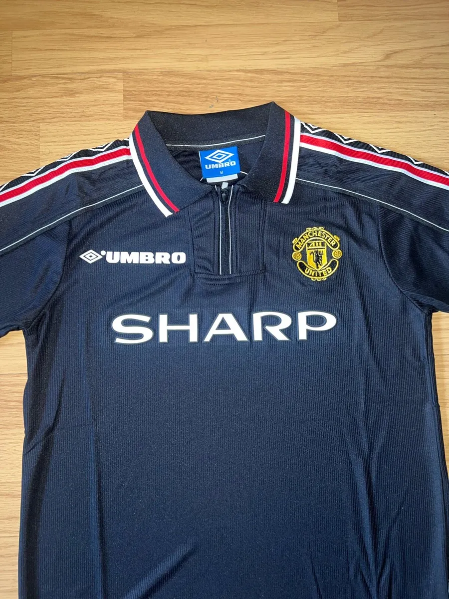 Man United Retro - Image 3