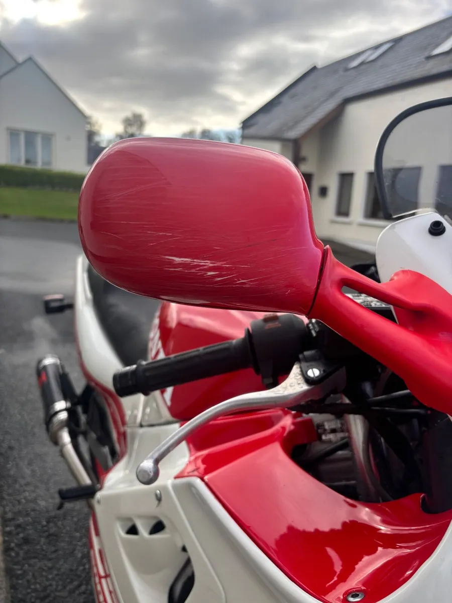 Honda CBR600F- 1991 - Image 3