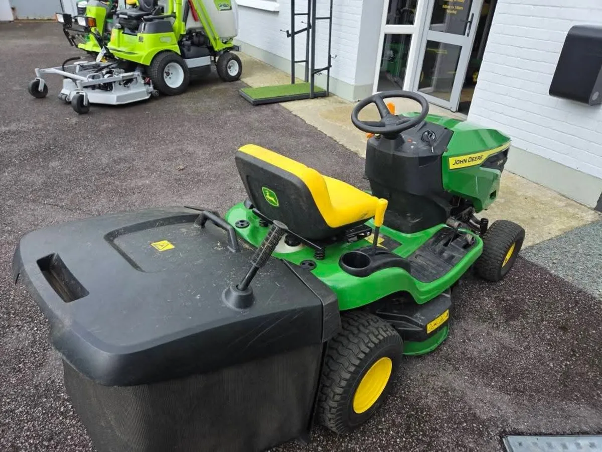 John Deere X117R - Image 3