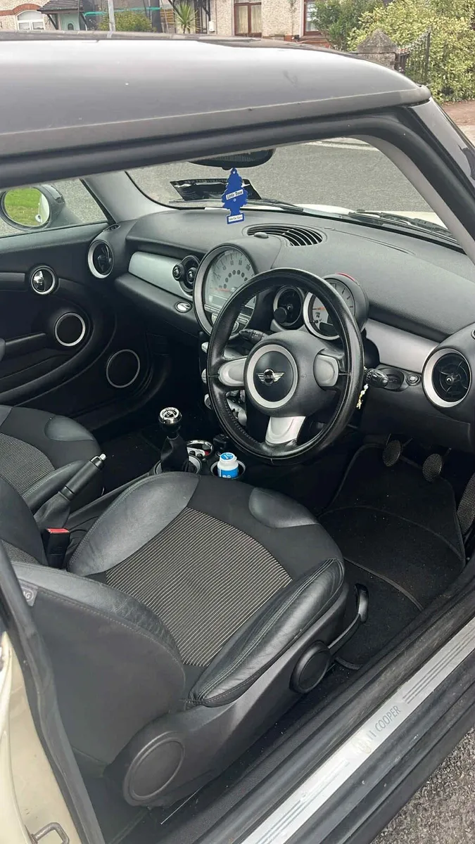 Mini Cooper - Image 4