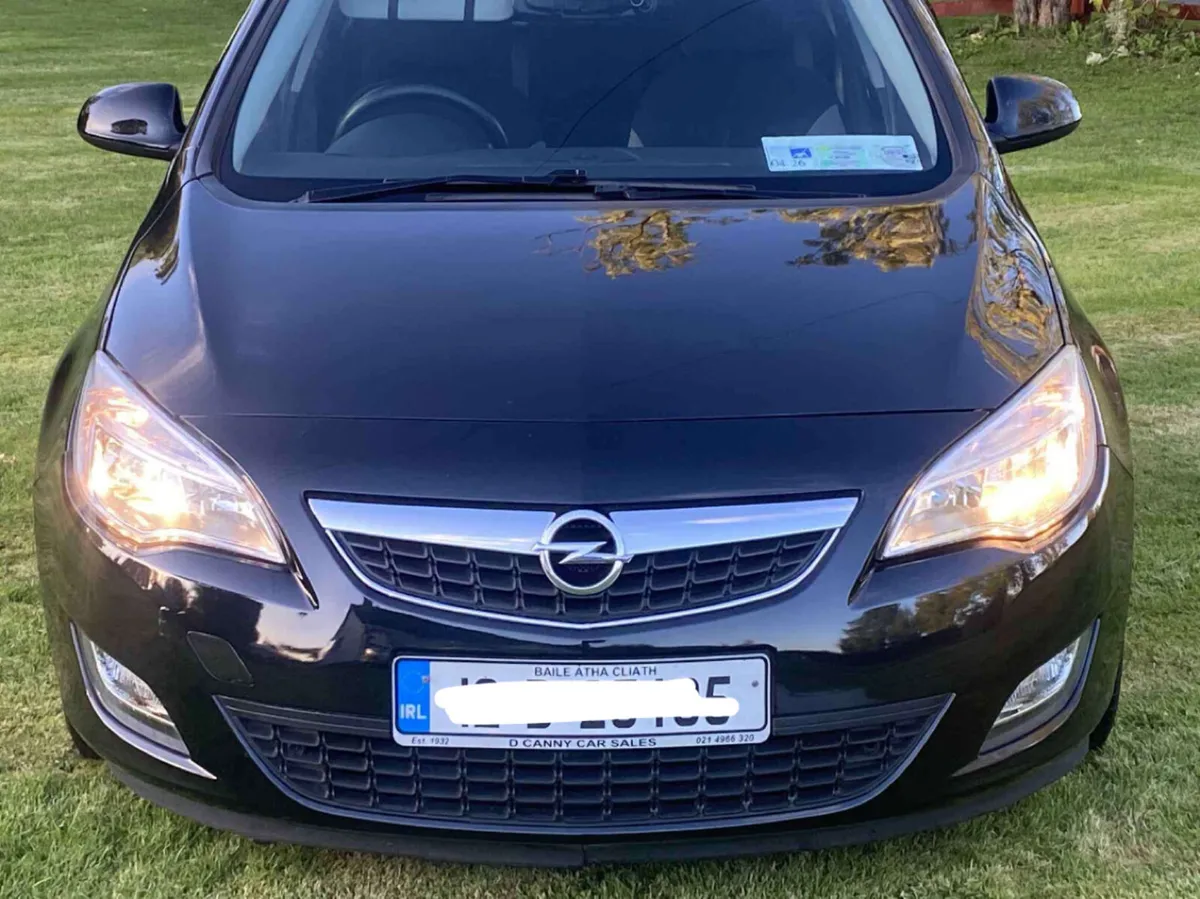 2012 Opel Astra j - Image 1