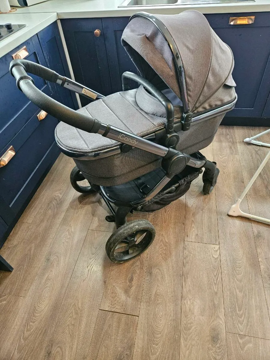 iCandy Peach travel system & Cybex seat - Image 1