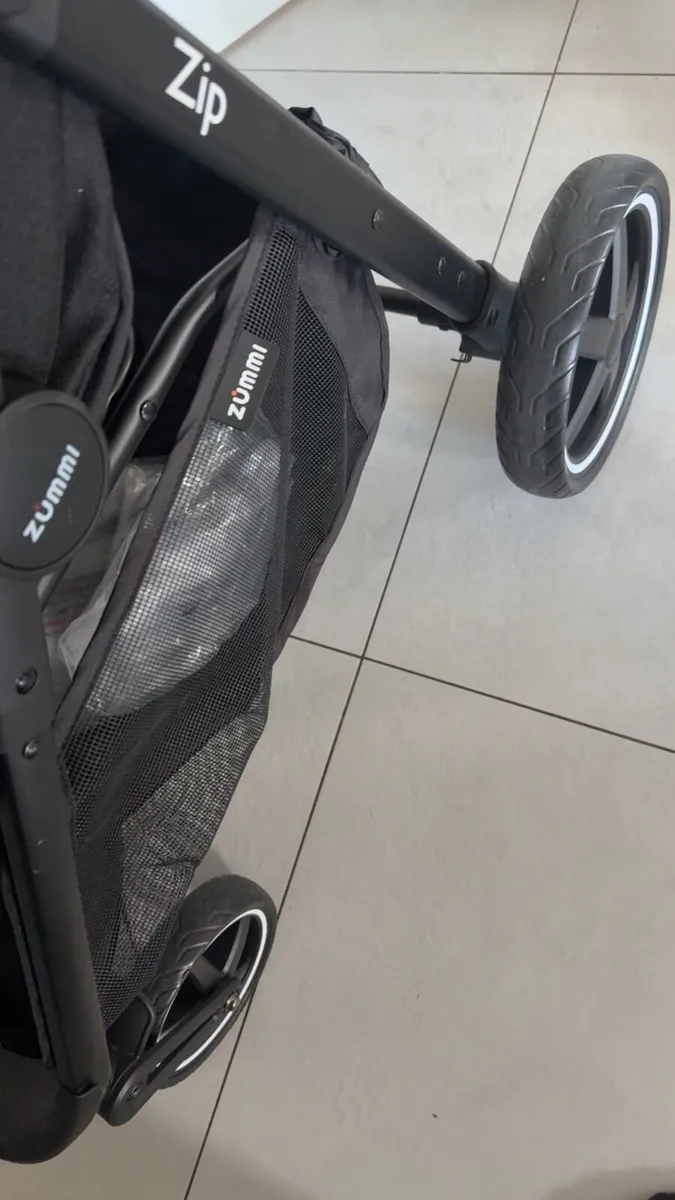 Stroller - Image 3