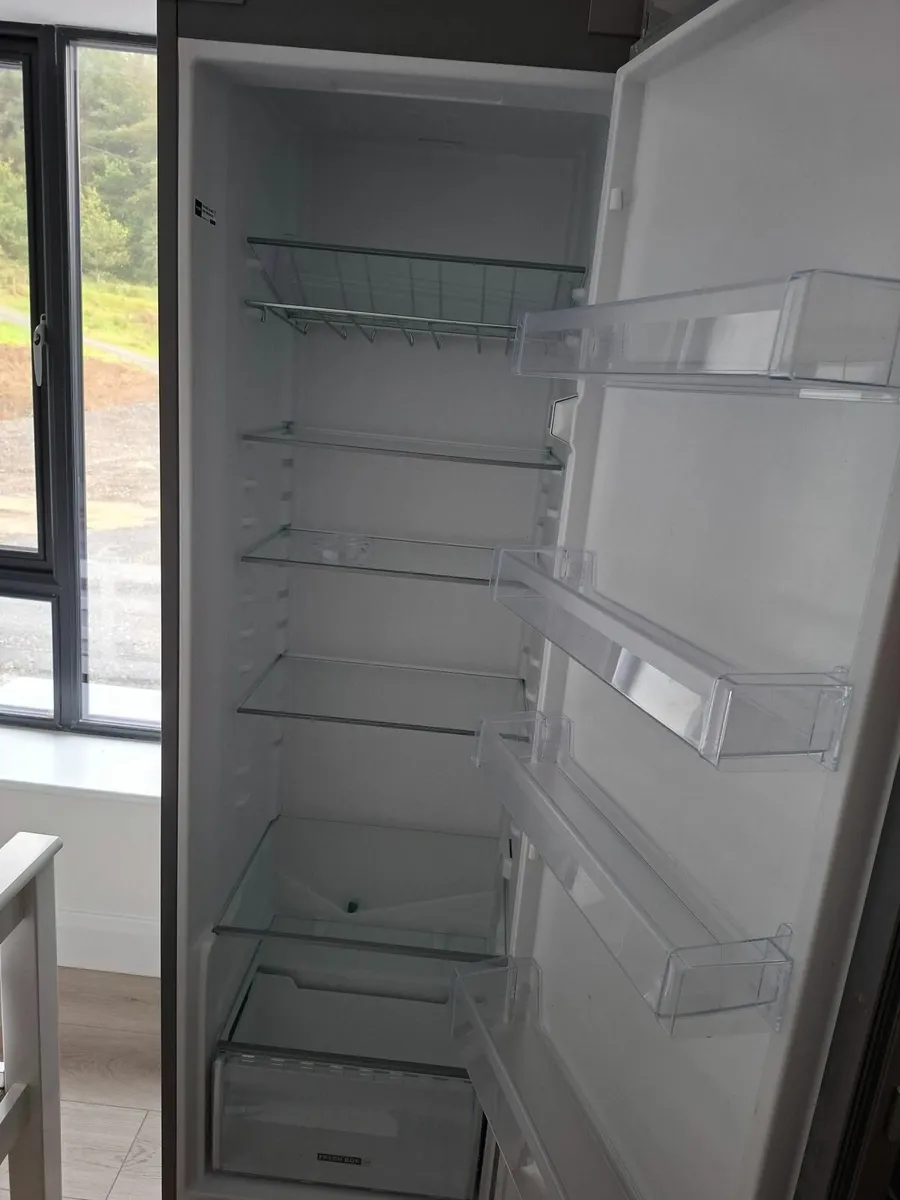 Fridge - Image 2