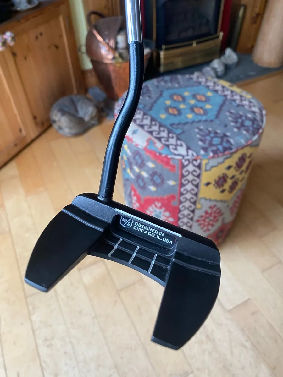 Wilson Infinite Bucktown Putter - Image 1