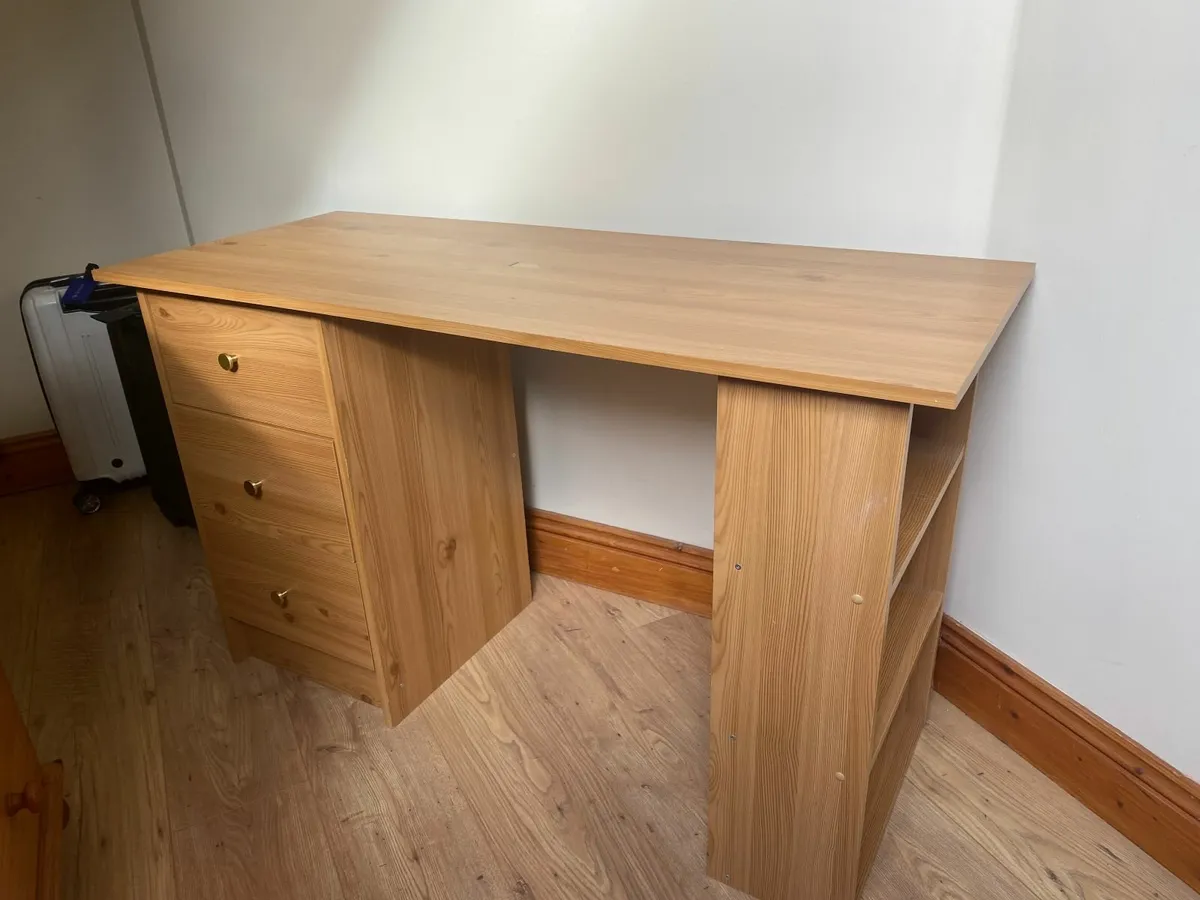 Desk - Image 1