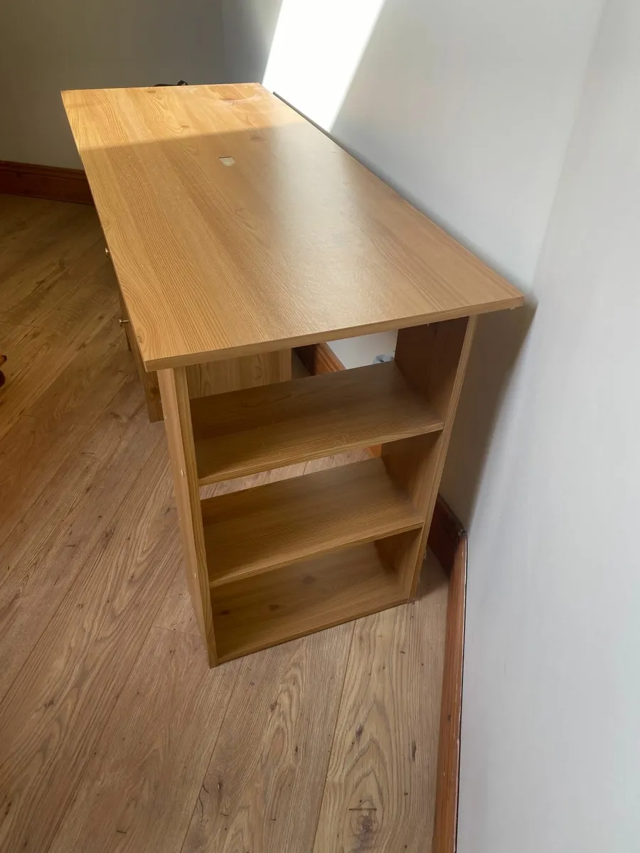 Desk - Image 2