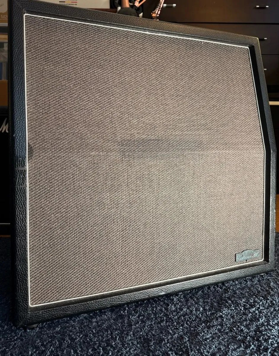 4x12 Guitar Cab - Celestion Vintage 30 - Image 1