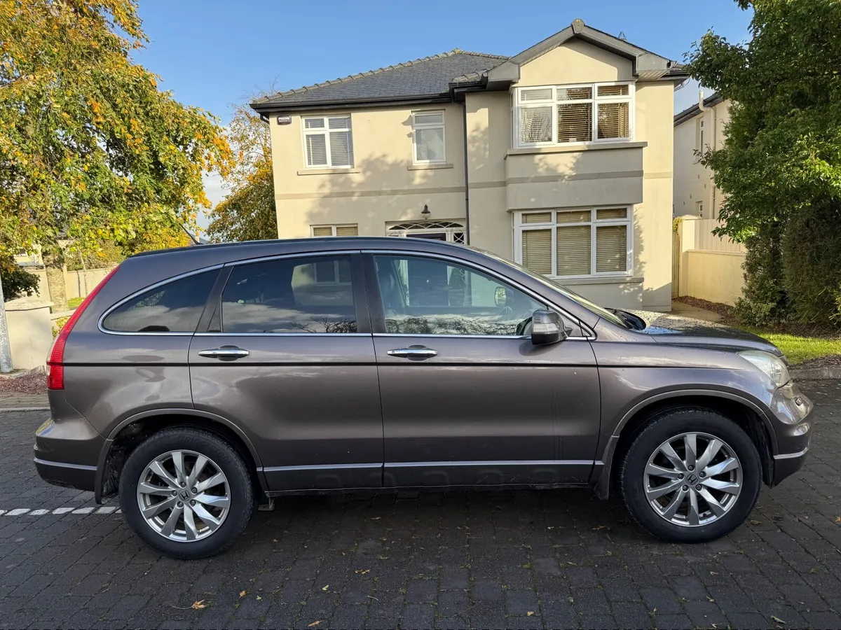 Honda CR-V 2011 AWD NEW NCT Automatic Diesel - Image 4