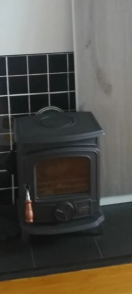 Stanley Oisín Stove