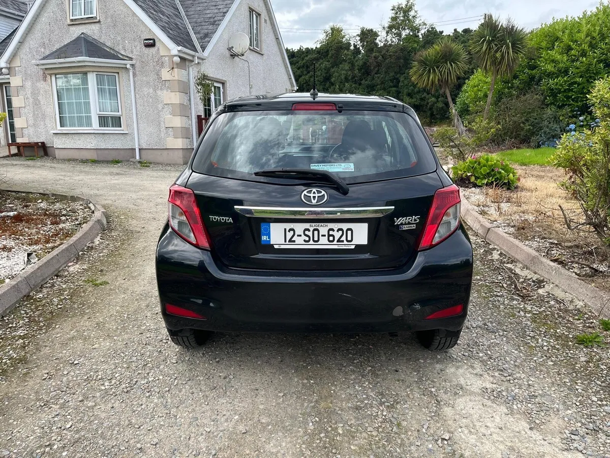 Toyota Yaris 2012 - Image 3