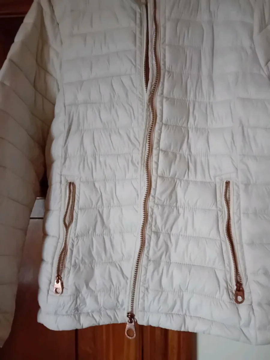 Ladies Regata Quilted Jacket Size 18 - Image 2