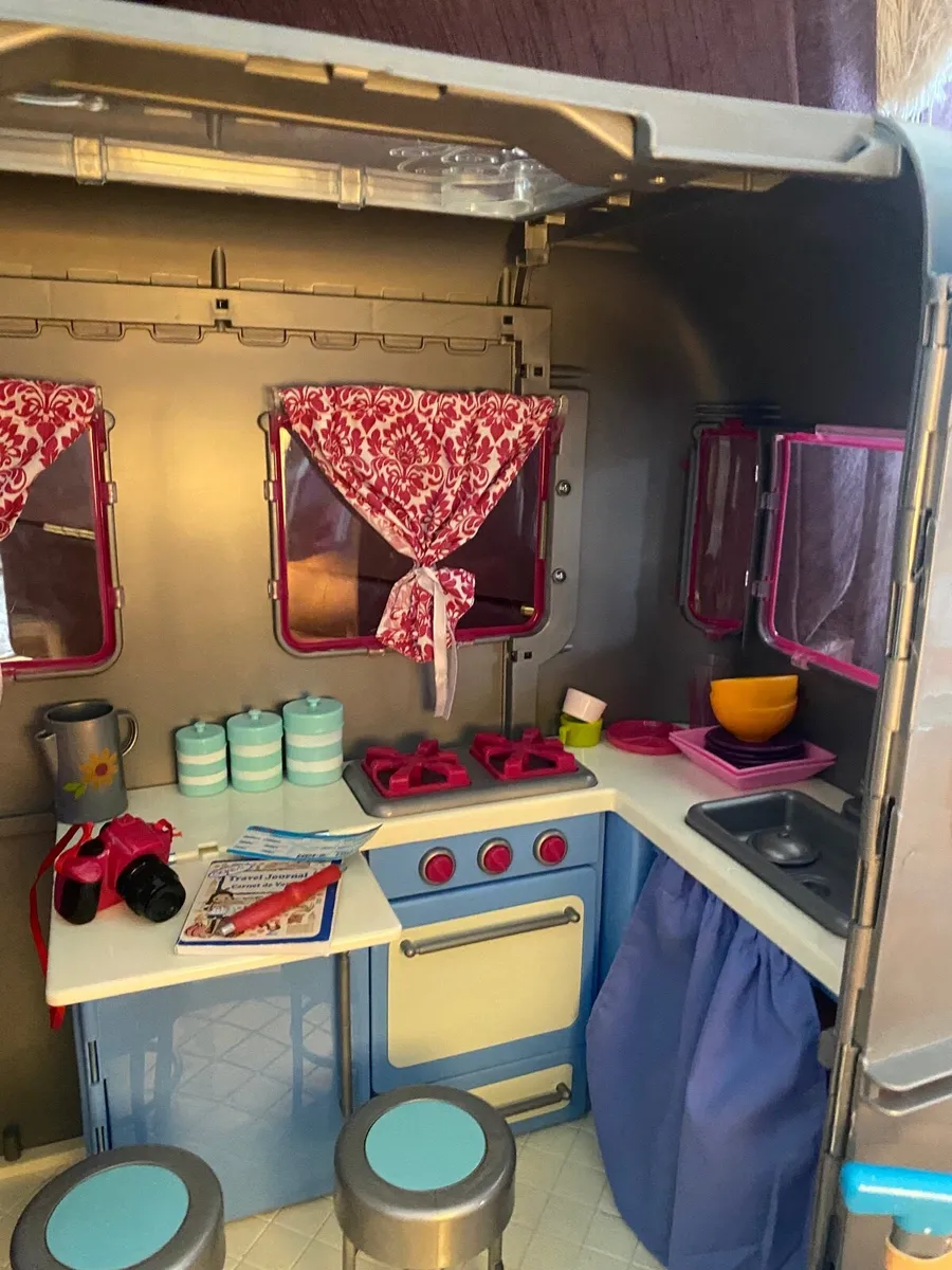 Our Generation Caravan with Doll - Image 3