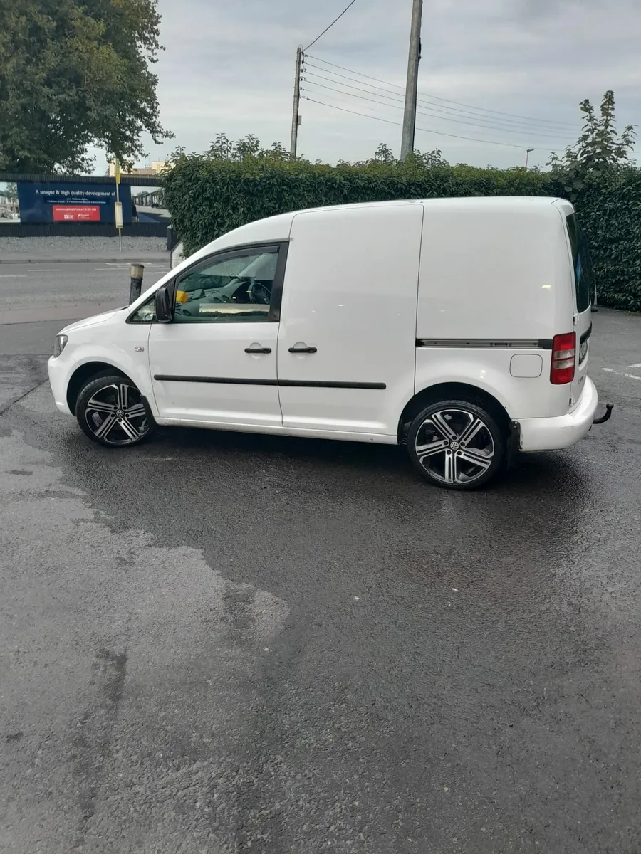 Volkswagen Caddy 2012 - Image 4
