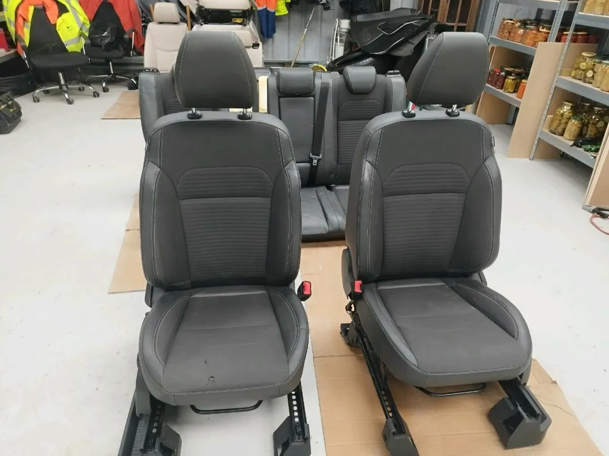 FORD KUGA 2017 HALF LEATHER SEATS - Image 1