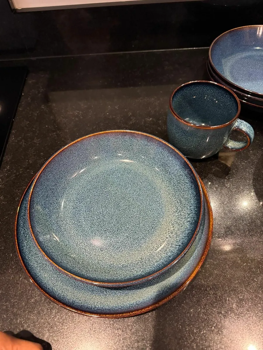 Dish Set - Image 4