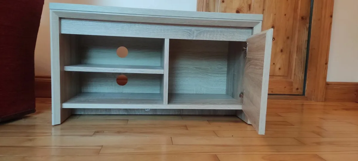 TV table - Image 4