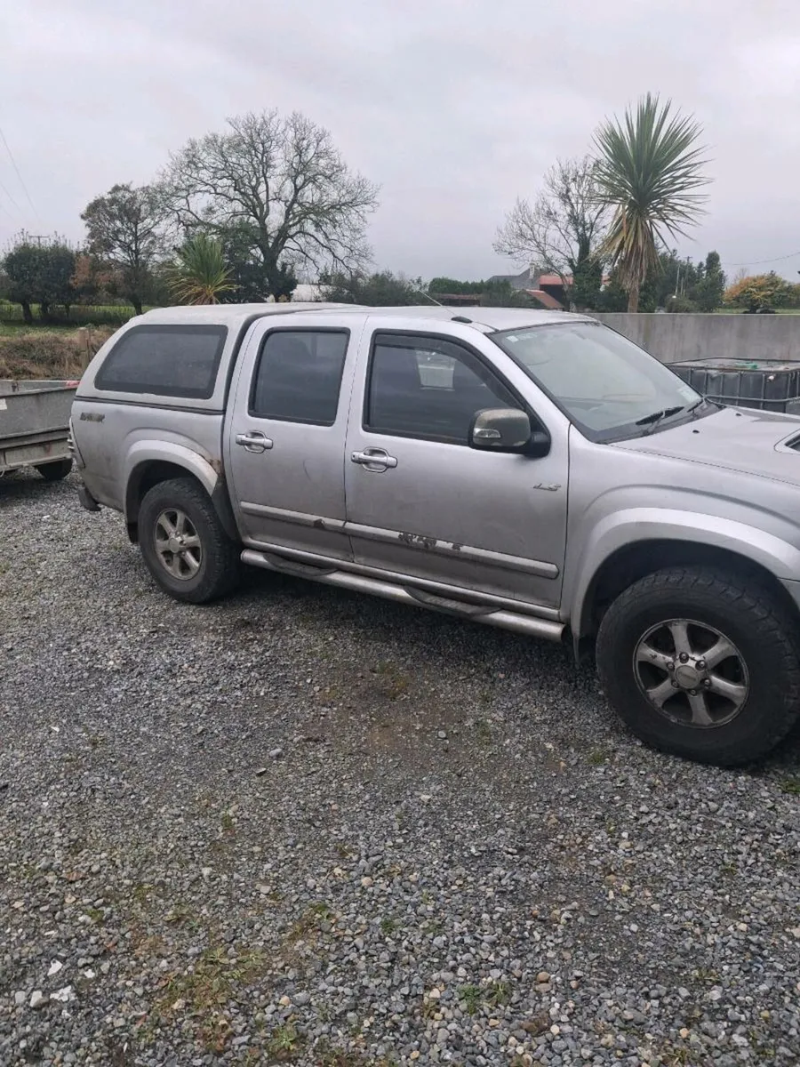 Isuzu Dmax - Image 1