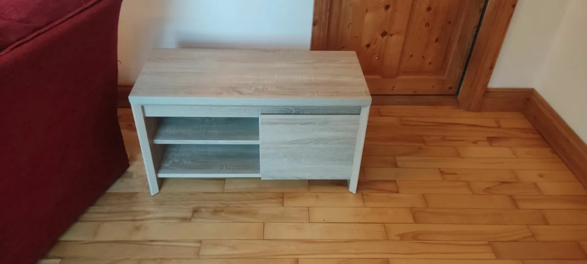 TV table - Image 1