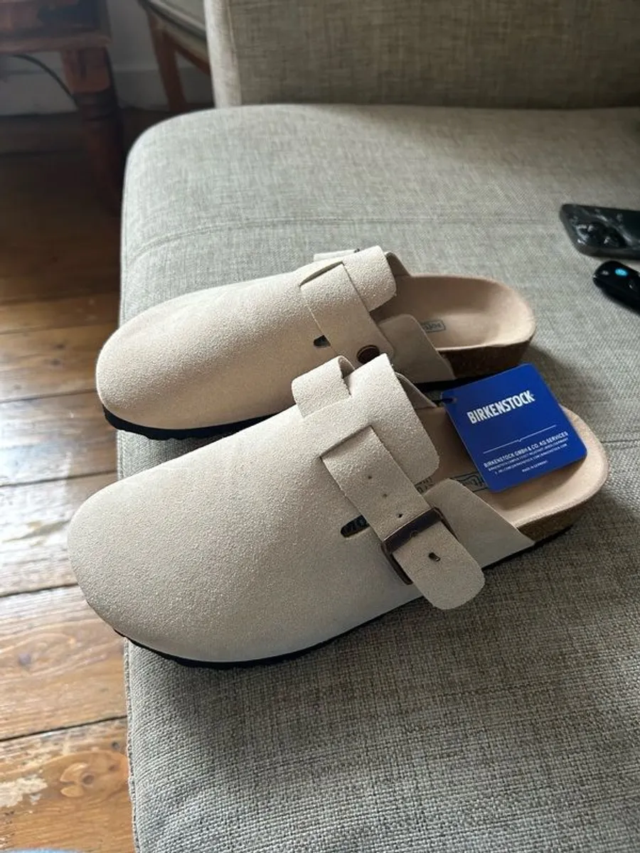 Birkenstock Boston Clogs Size 8 - Image 2