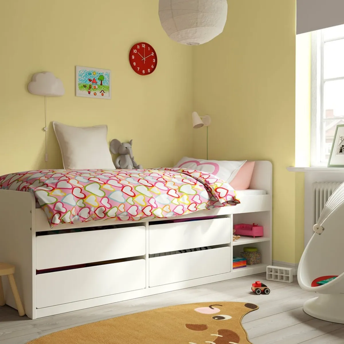 Bed - Image 1