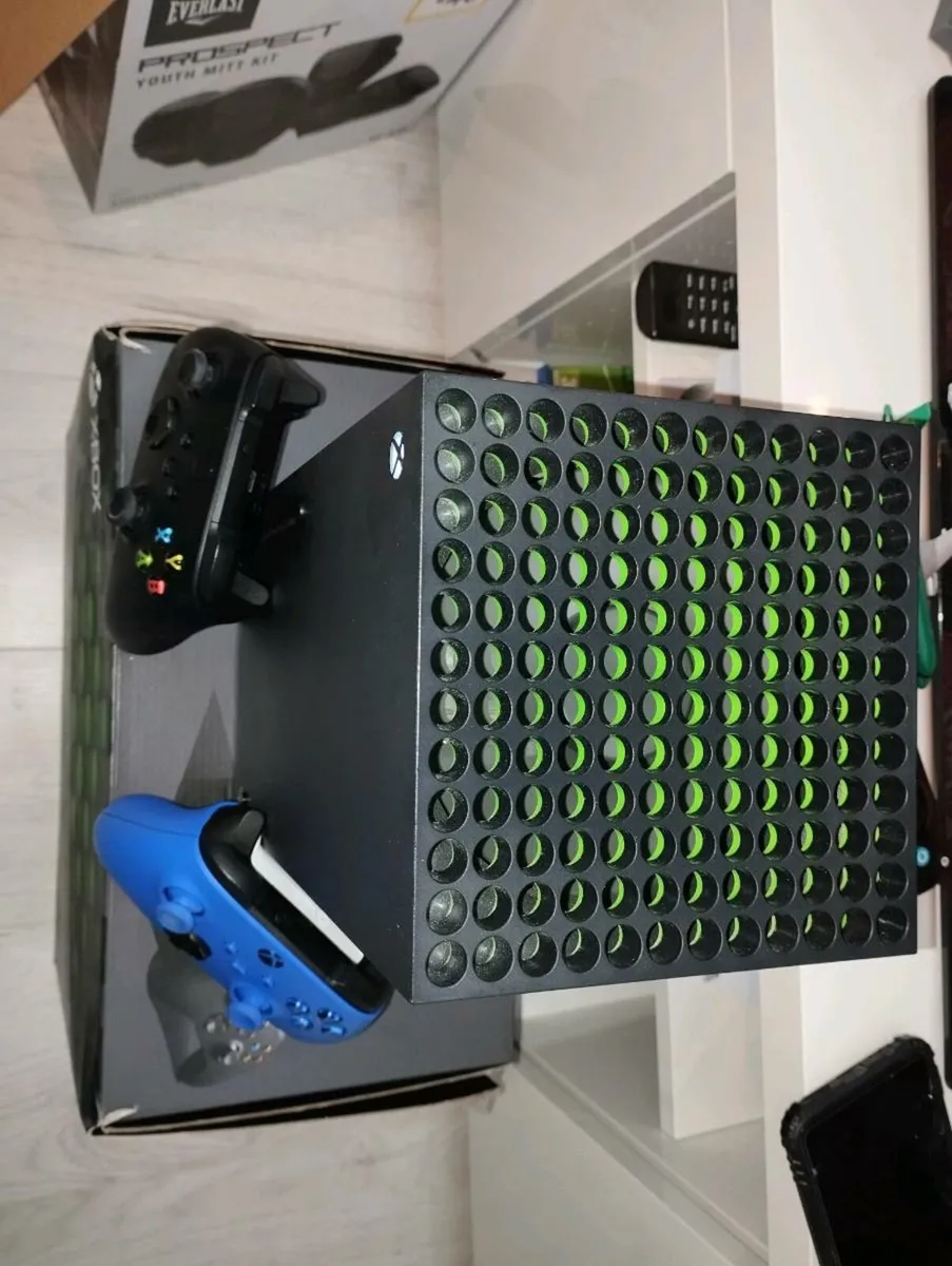 Xbox series X - Image 2