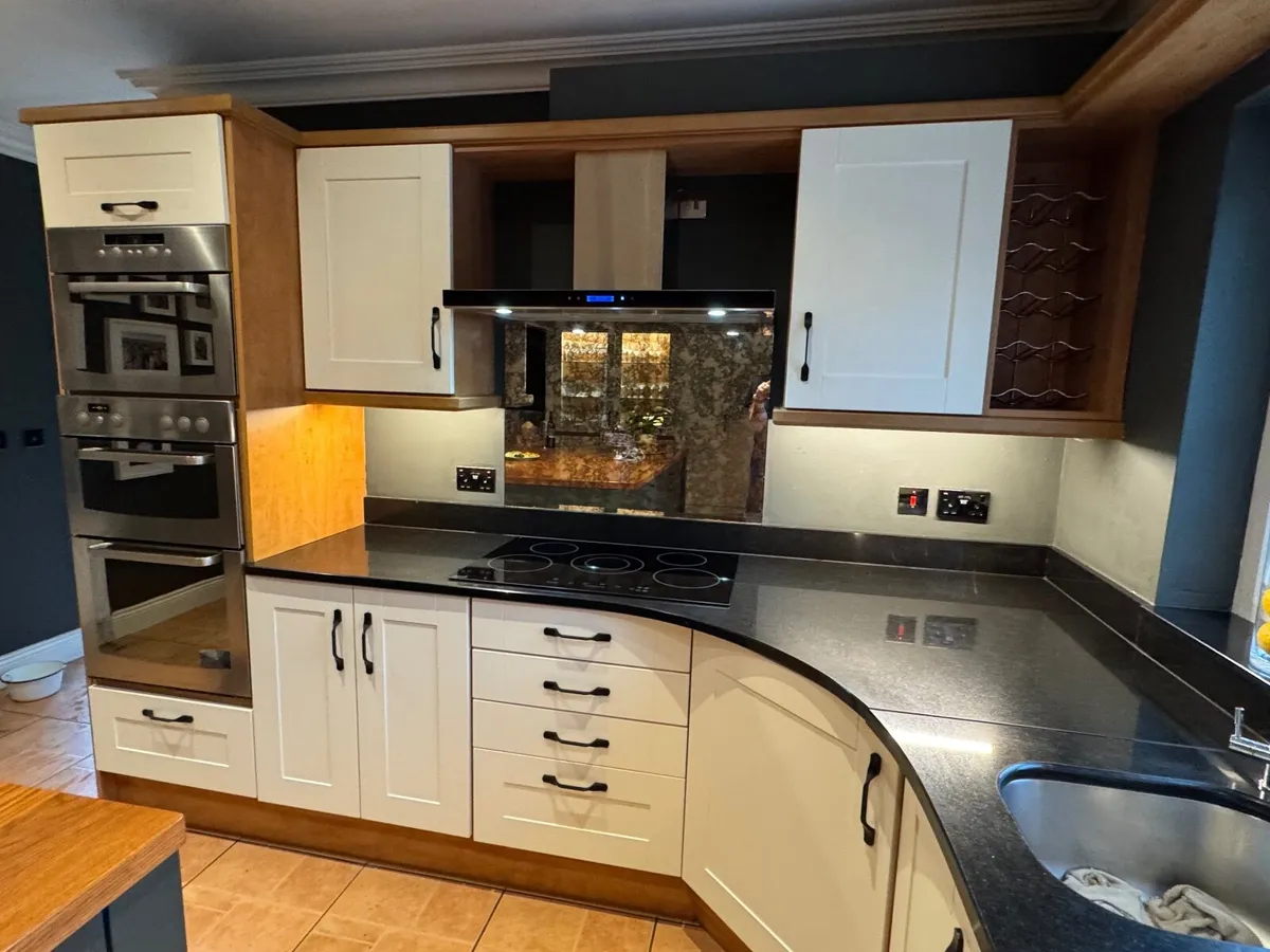 Kitchen Units - Image 1
